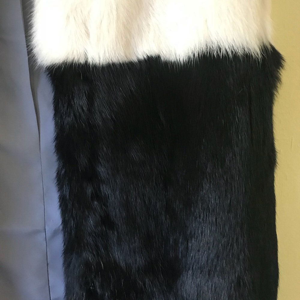 Love Token Rabbit Fur Vest - Picture 5 of 6